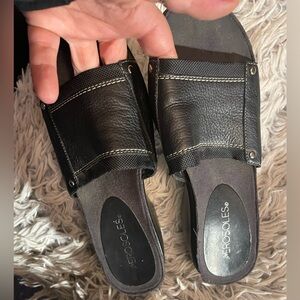 AEROSOLES Men's Black Slide Sandals